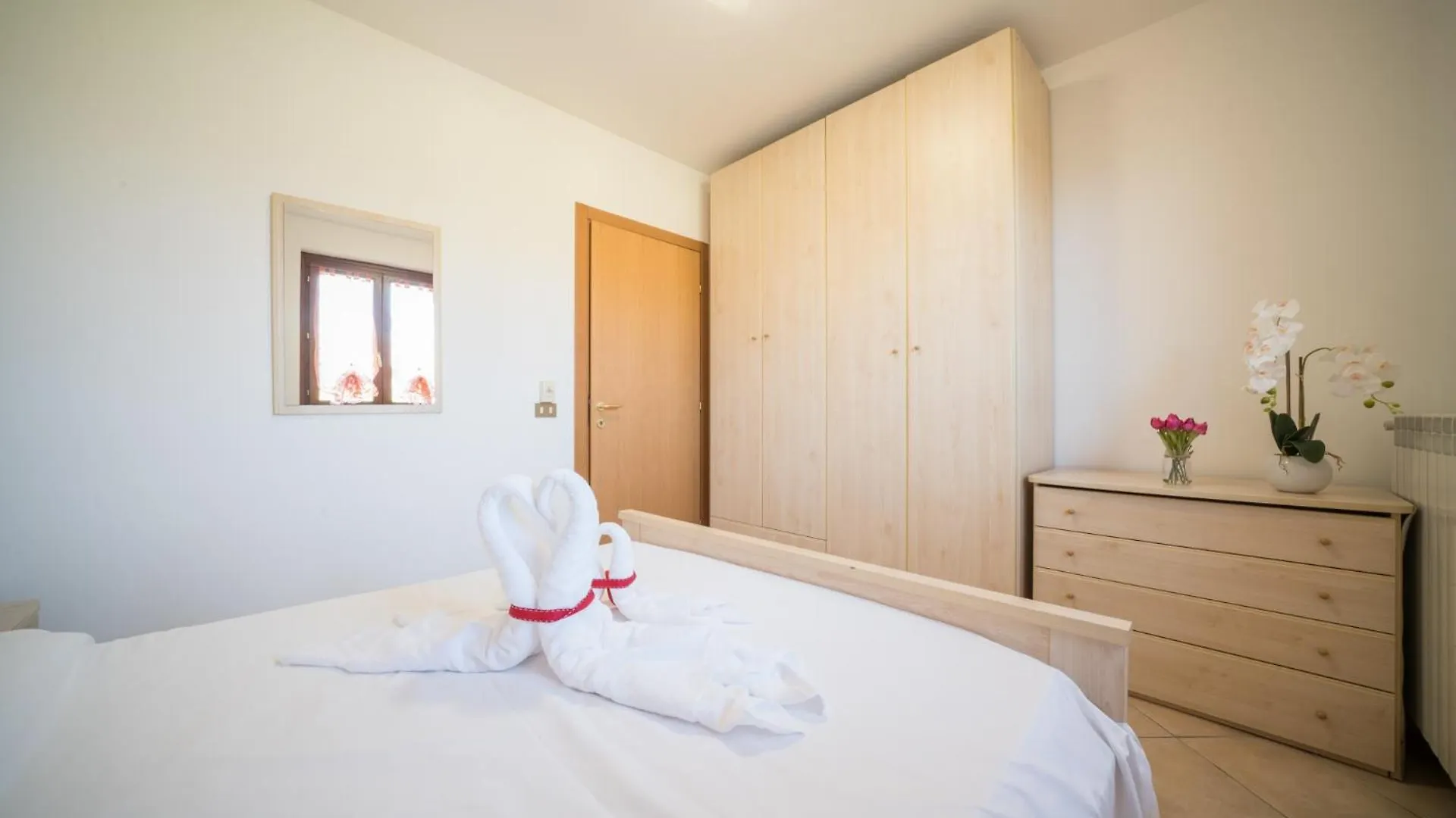 Apartmán Gardappartamenti - Cascinale With Terrace Desenzano del Garda